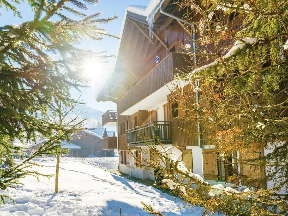 Apartment With A Balcony In Le Grand Massif Samoëns