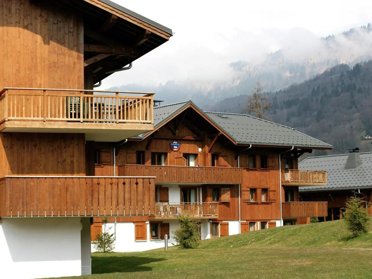 Apartment With A Balcony In Le Grand Massif Samoëns