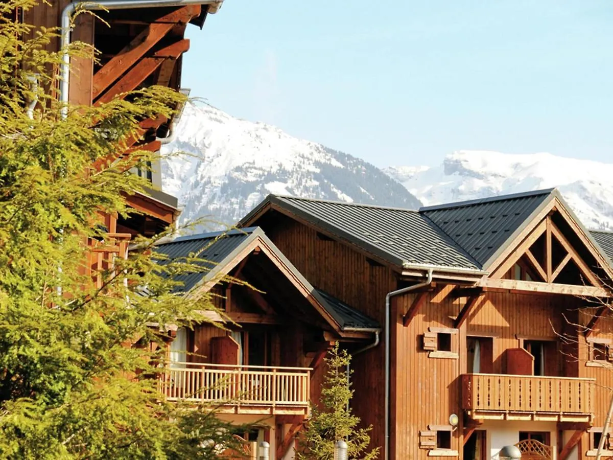 Apartment With A Balcony In Le Grand Massif Samoëns